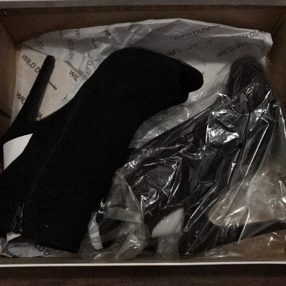 Wild Diva Lounge Open toe boots